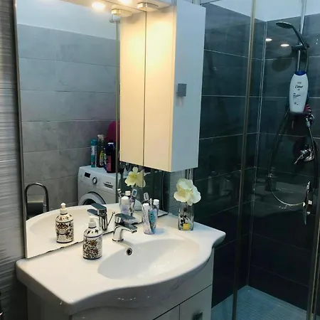 Casa Vacanze Arredata In Pieno Centro Apartment *